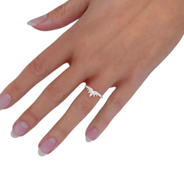unknown – A lab grown marquise and round brilliant cut diamond wedding ring in 18ct white gold