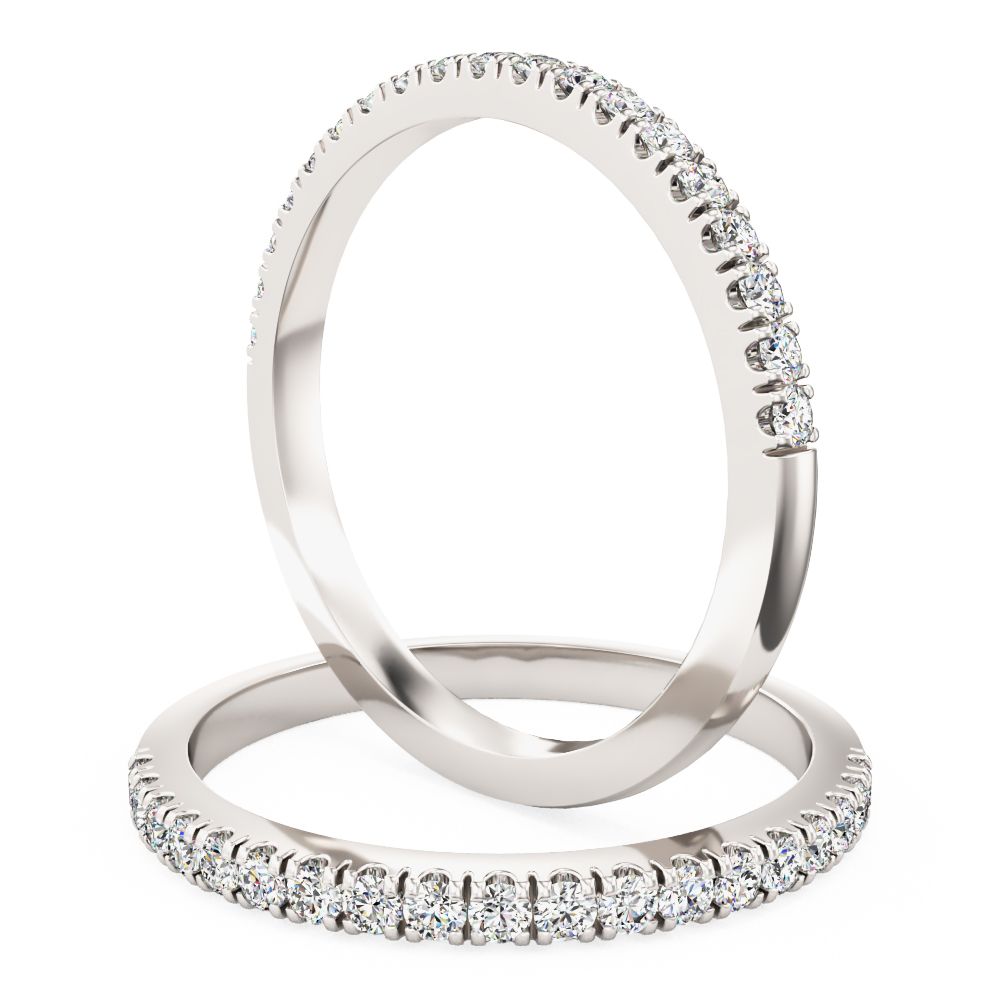 unknown – A stylish round brilliant cut diamond eternity/wedding ring in 18ct white gold