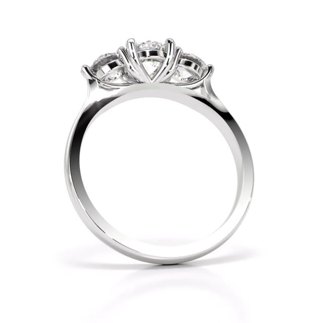Video - A charming round brilliant cut three stone diamond ring in platinum